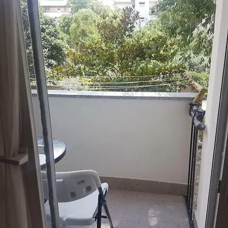 Cherry Apartment Split